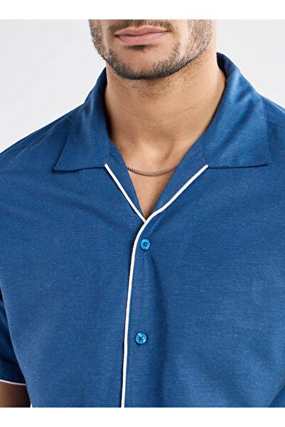 FAV Shirt with Short Sleeves