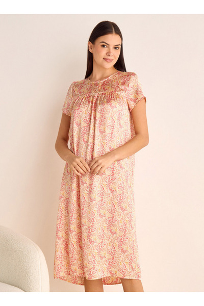 FAV قميص نوم بطبعة أوراق الشجر بأكمام قصيرة ورقبة دائرية