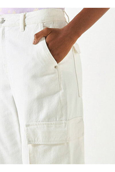 FAV Wide Leg Cargo Jeans with Pockets