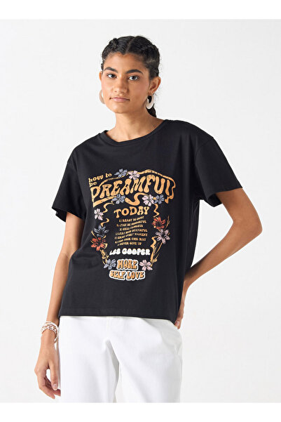 Lee Cooper Slogan Print Short Sleeves T-shirt with Crew Neck