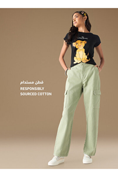 SP Characters Lion King Print Crew Neck T-shirt with Short Sleeves