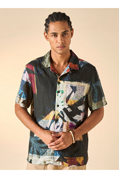 Lee Cooper قميص Lee Cooper المريح المطبوع مع ياقة معسكر وأكمام قصيرة