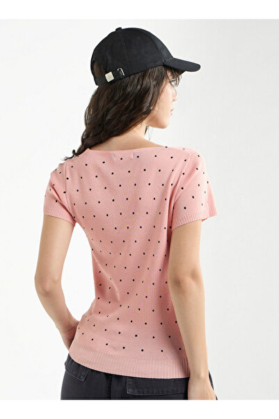 FAV Textured Square Neck T-shirt With Short Sleeves