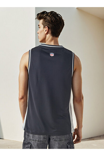 SP Characters سترة NFL بدون أكمام مع رقبة دائرية