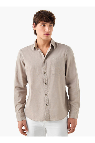 Lee Cooper قميص من مزيج الكتان بقصّة عادية وأكمام طويلة