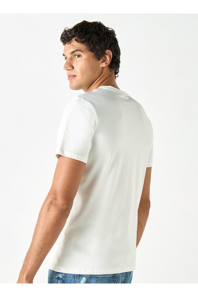 SP Characters Peanuts Print T-shirt with Crew Neck and Short Sleeves