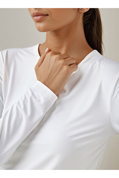 FAV Crew Neck T-shirt with Long Sleeves