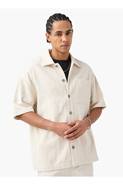 Lee Cooper قميص مريح منقوش بأكمام قصيرة