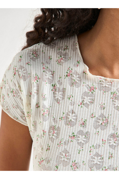 FAV All-Over Floral Detail Crew Neck T-shirt with Short Sleeves