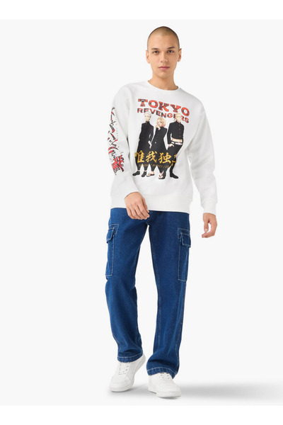 SP Characters سويت شيرت بطبعة جرافيكية من Tokyo Revengers
