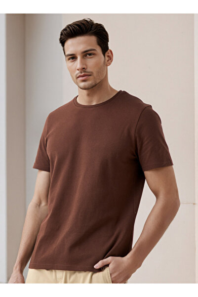 Iconic Men's Regular Fit Crew Neck Short Sleeves Textured T-shirt