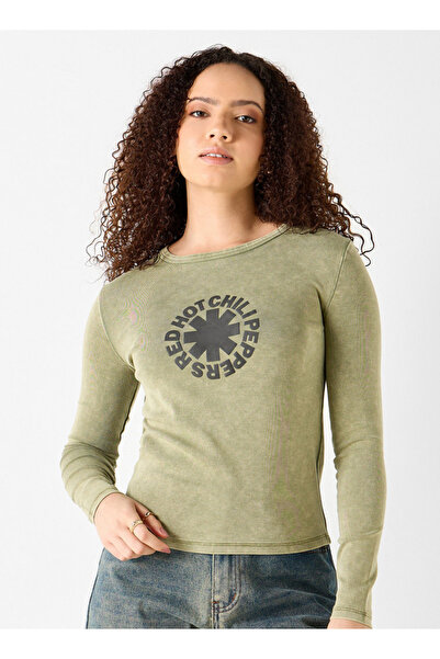 SP Characters Chr L Longsleeve Graphic Tees