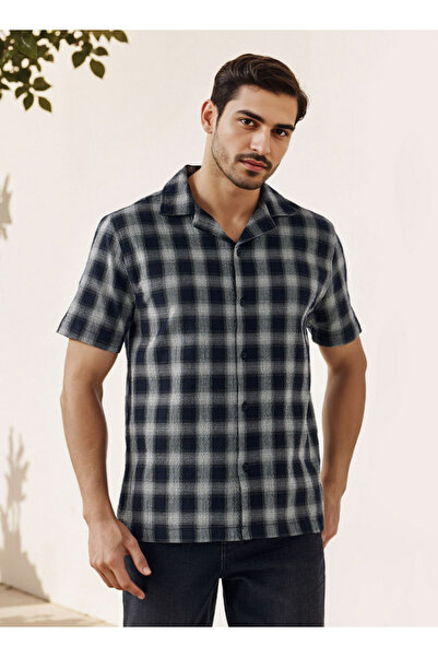 FAV Regular Fit Checked Seersucker Resort Shirt