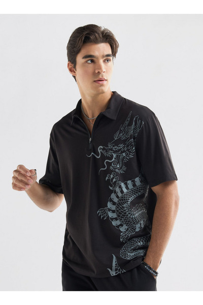 FAV Dragon Print Polo T-shirt With Zip Closure And Short Sleeves