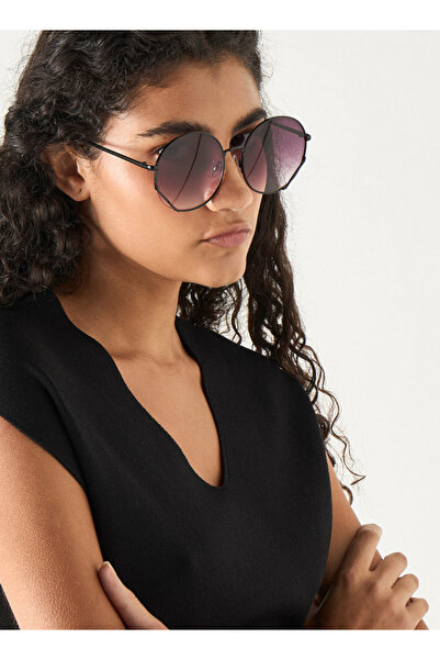 FAV Tinted Full Rim Sunglasses with Nose Pads