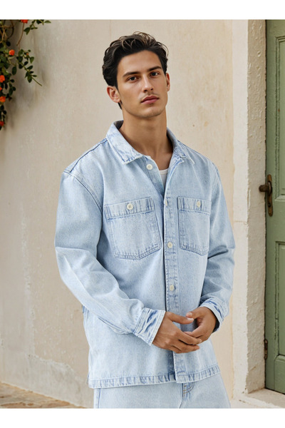 Lee Cooper قميص جينز مريح مع جيوب على الصدر