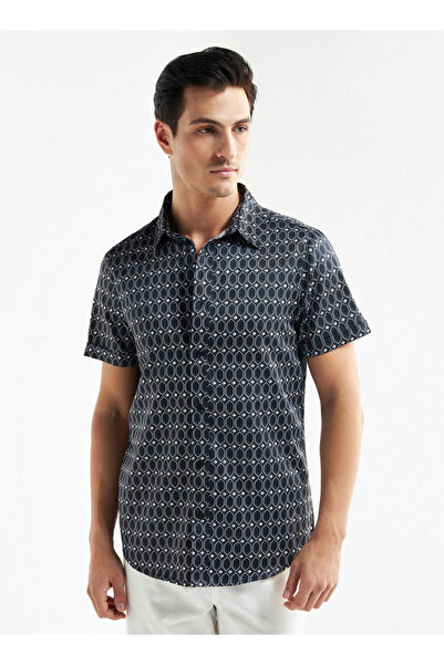 FAV All-Over Geometric Print Shirt with Collar and Short Sleeves