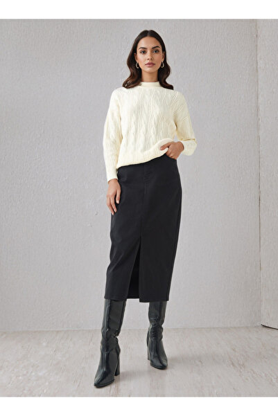 FAV Cable Knit Boxy Sweater with Long Sleeves