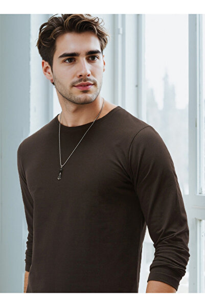 FAV Slim Fit T-shirt with Crew Neck and Long Sleeves