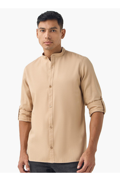 FAV قميص بقصّة عادية مع ياقة وأكمام طويلة