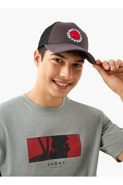 SP Characters قبعة مطرزة بشعار Red Hot Chili Peppers مع قفل خلفي