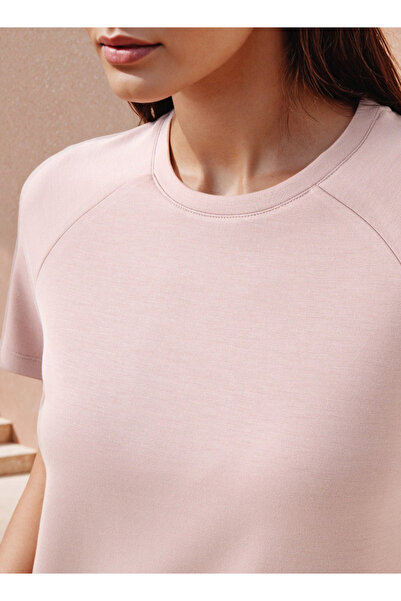 FAV Crew Neck T-shirt with Short Sleeves