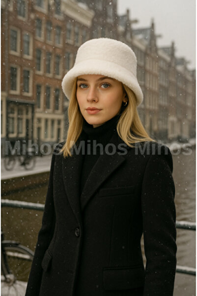 Mihos Γυναικείο χειμωνιάτικο βελούδινο λευκό καπέλο κουβά