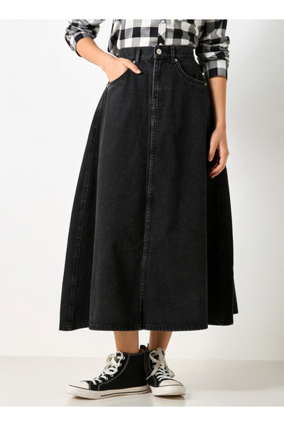 Lee Cooper Solid A-line Denim Midi Skirt with Pockets