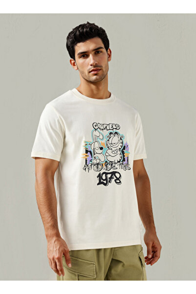 FAV تي شيرت بطبعة غارفيلد ورقبة دائرية وأكمام قصيرة