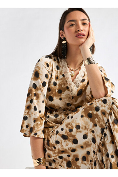 FAV Printed Midi Dress with Lace Detail and 3/4 Sleeves
