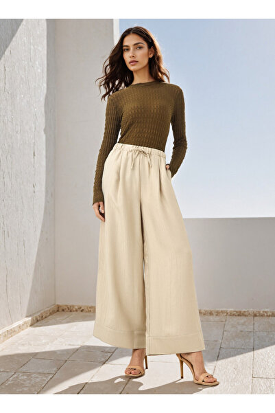 Iconic Textured High Neck Fitted Top