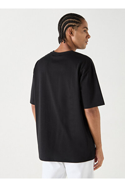 Starter Typographic Print T-shirt with Short Sleeves and Crew Neck