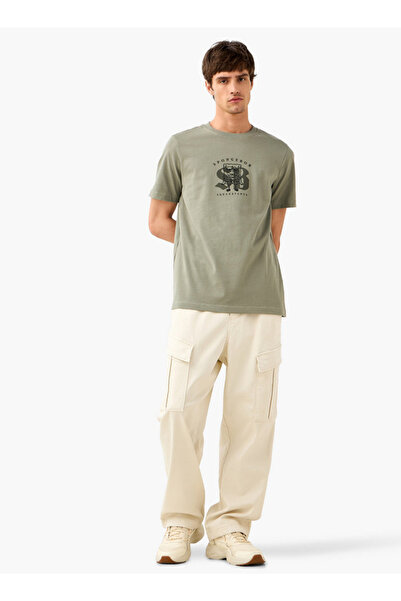 FAV Spongebob Square Pants Print T-shirt with Crew Neck