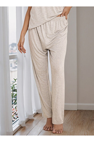 FAV Lace Trim Pyjama Set