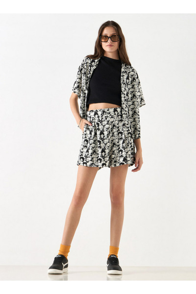 SP Characters All-Over The Celestials Print Shorts with Semi-Elasticated Waistband and Pockets