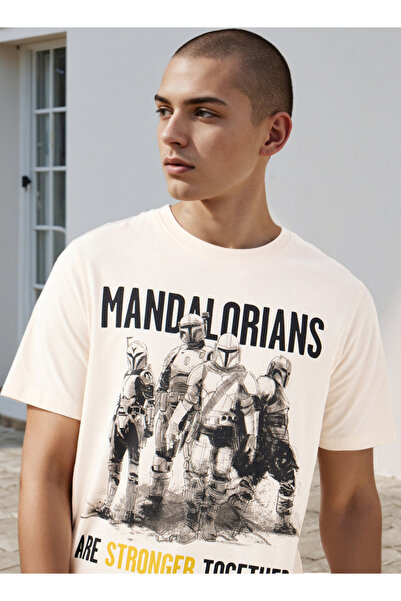 SP Characters تي شيرت بطبعة ماندالوريان برقبة دائرية