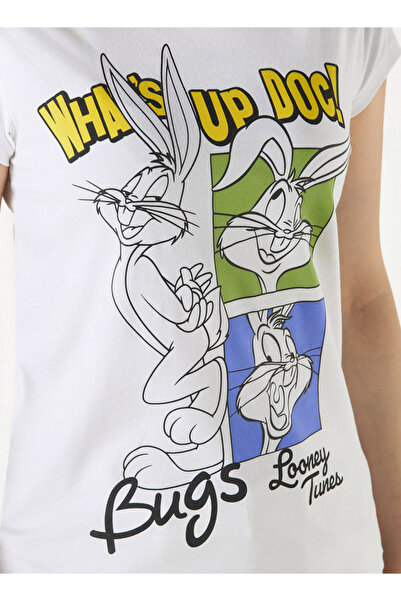 SP Characters تي شيرت بطبعة Bugs Bunny ورقبة دائرية وأكمام قصيرة