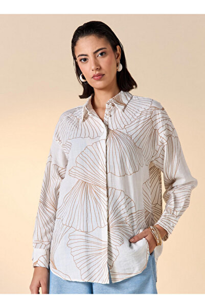 Iconic قميص مطبوع عليها أوراق وبأكمام طويلة وأزرار