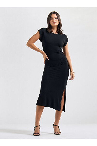 FAV فستان ميدي ضيق بياقة دائرية وأكمام طويلة