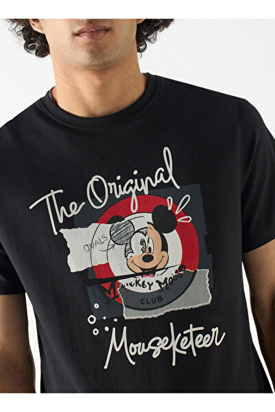 SP Characters Graphic Print T-shirt with Short Sleeves