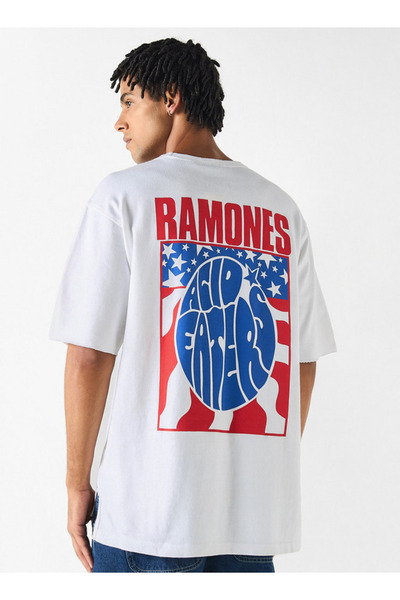 SP Characters Ramones Print T-shirt with Crew Neck and Short Sleeves