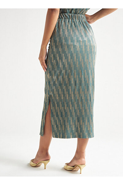 FAV Textured Skirt With Semi-elasticated Waistband And Slit Detail