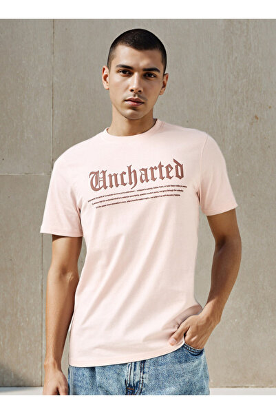 FAV تي شيرت بطبعة شعار