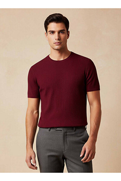 Iconic Textured Crew Neck T-shirt