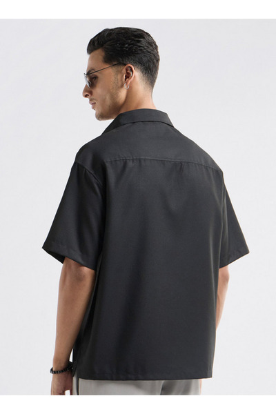 FAV Regular Fit Shirt with Collar and Short Sleeves