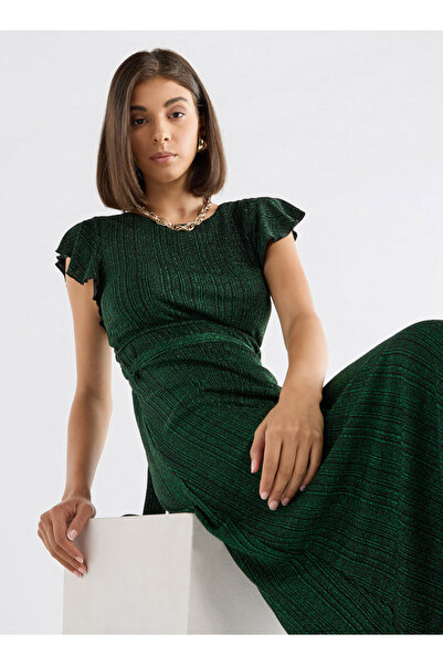 FAV فستان ميدي منقوش بأكمام منفوشة وحزام رباط