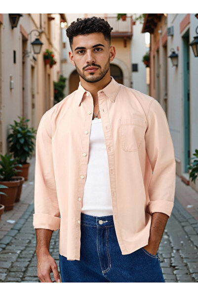 Lee Cooper قميص بقصة عادية مع ياقة وجيب على الصدر