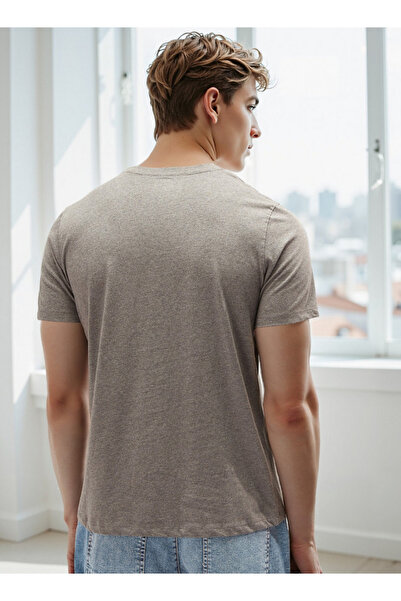 FAV Plain Regular Fit T-shirt with Crew Neck and Short Sleeves