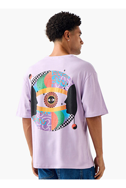 FAV Men Boxy Fit Crew Neck Short Sleeves Graphic Print T-Shirt