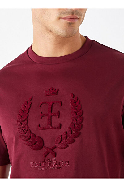 Emperor Logo Detail Crew Neck T-shirt with Short Sleeves